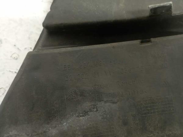 PARECHOC GRILLE PRISE D'AIR GAUCHE SKODA - Vue 2